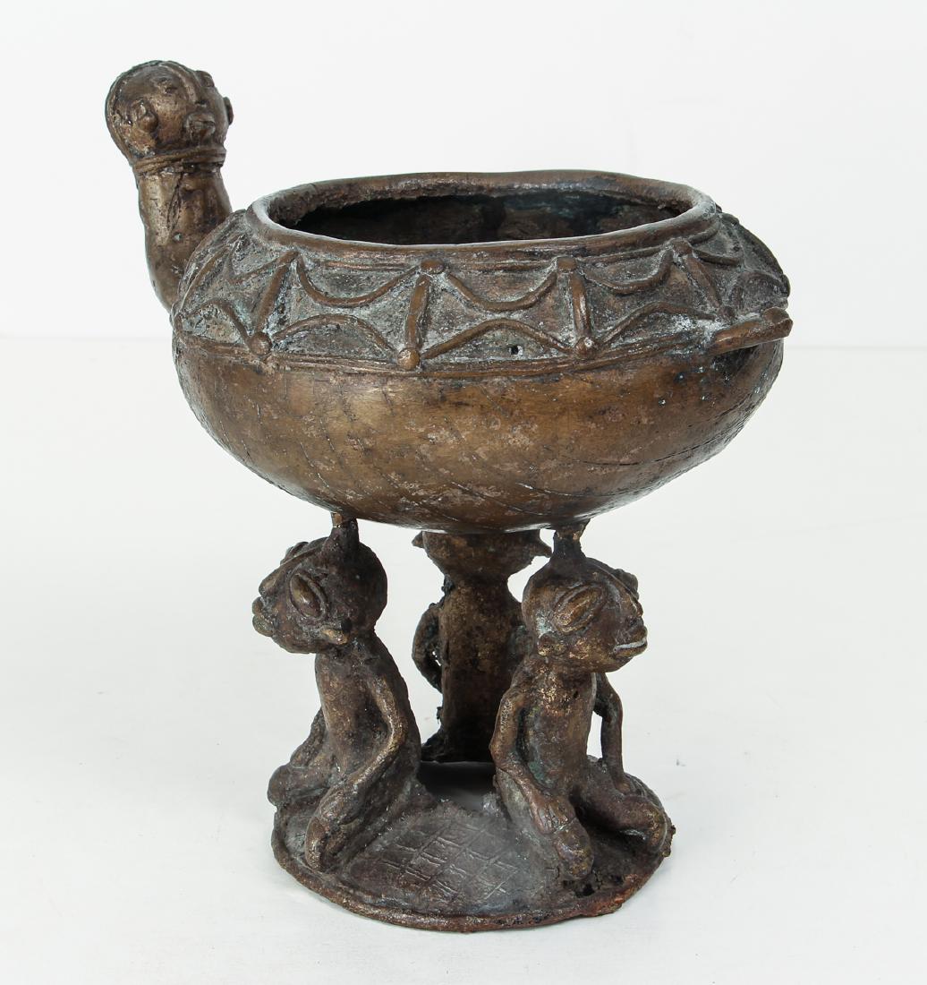 Ashanti bronze ritual vessel (1 of 9)