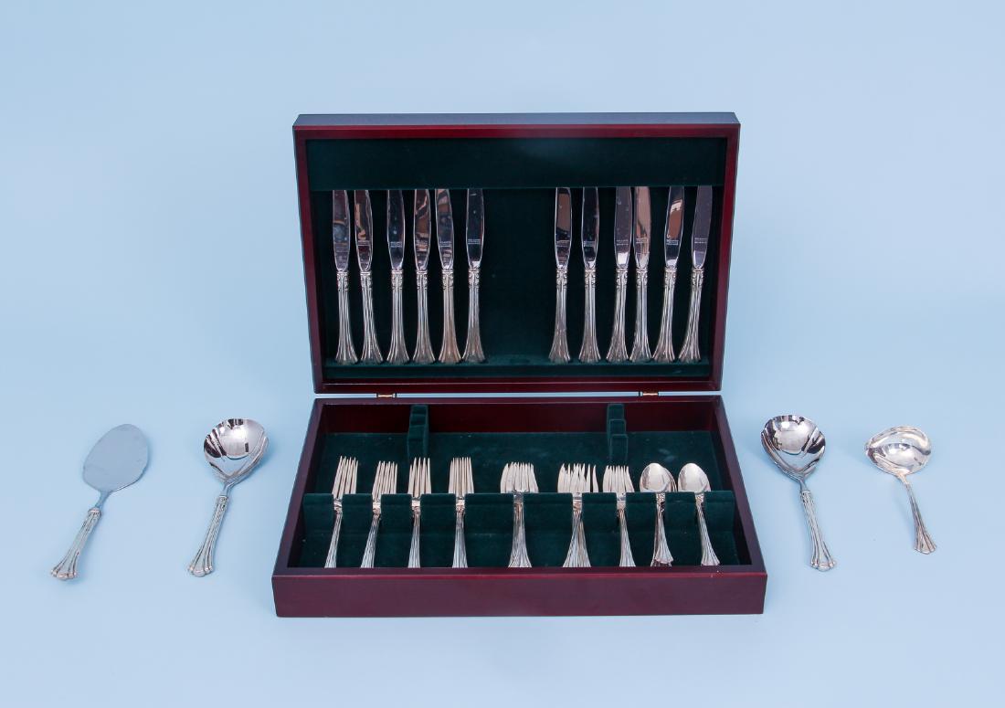 Reed and Barton Eighteenth Century Flatware Set (1 of 14)