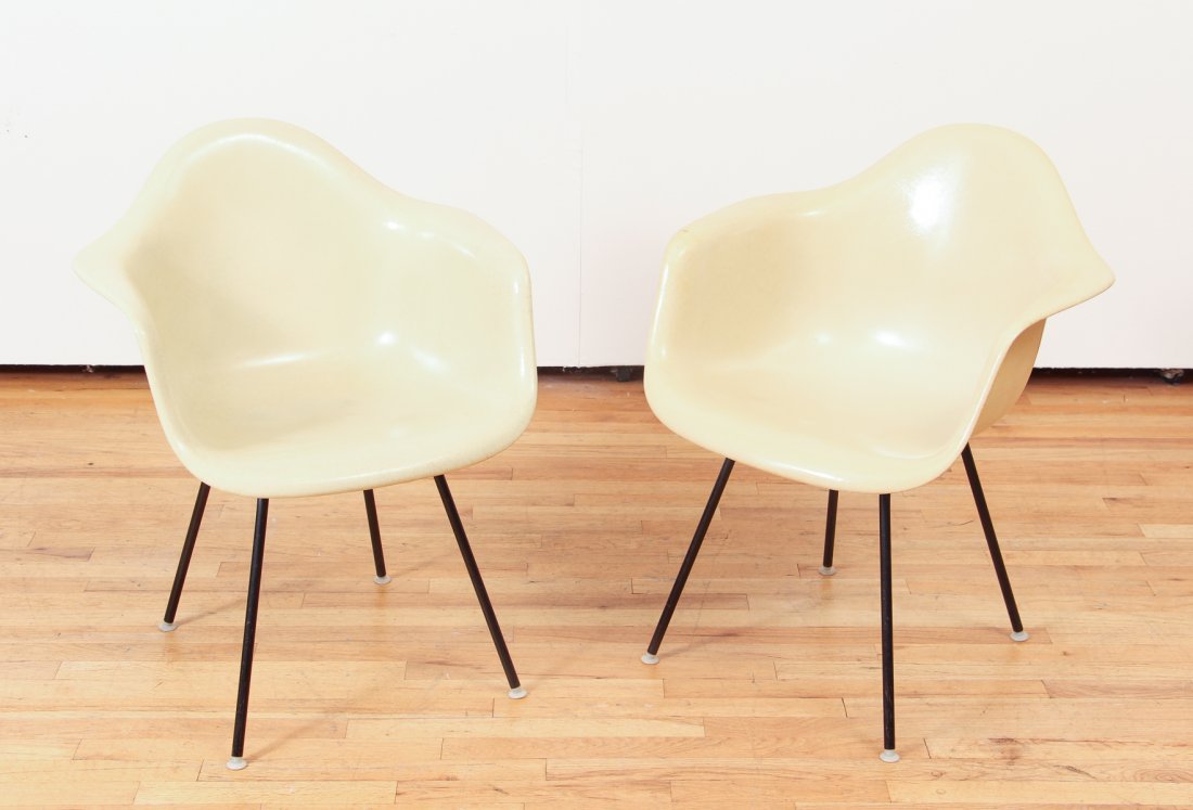 Pair of Vintage Herman Miller Eames Shell Chairs (1 of 8)