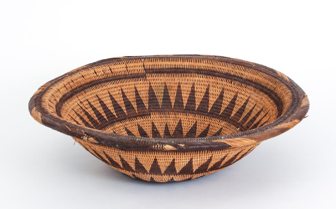 Large Vintage Woven Basket (1 of 7)