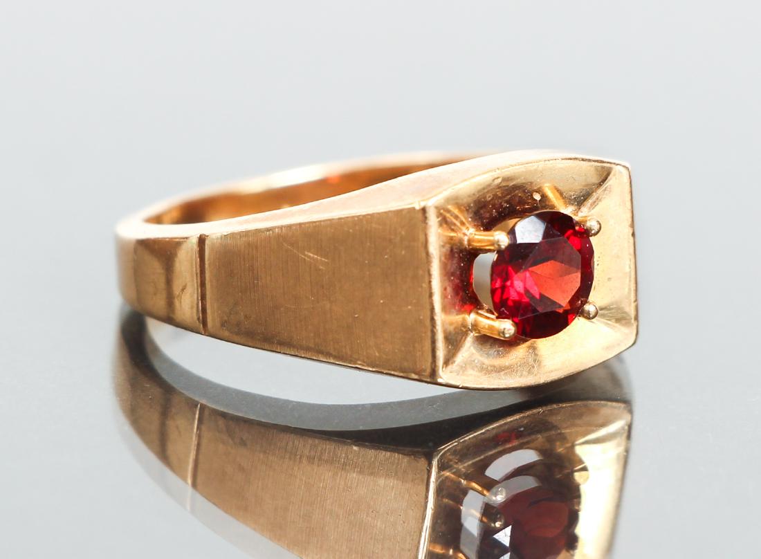 Art Deco 10 K Gold and Spinel Ring: Art Deco 10 K gold and spinel ring, size 10.5 inches, 4.5 grams.