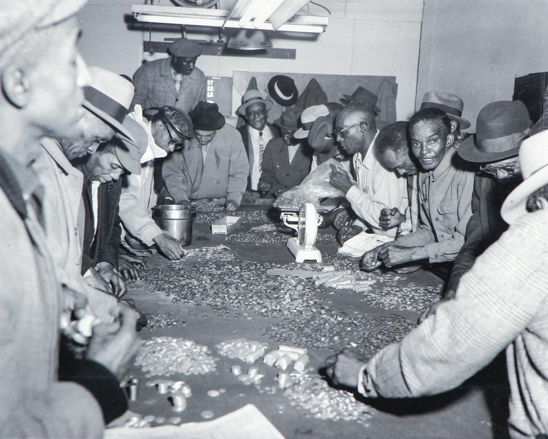 Teenie Harris photo Checkers Club Members Counting (1 of 4)