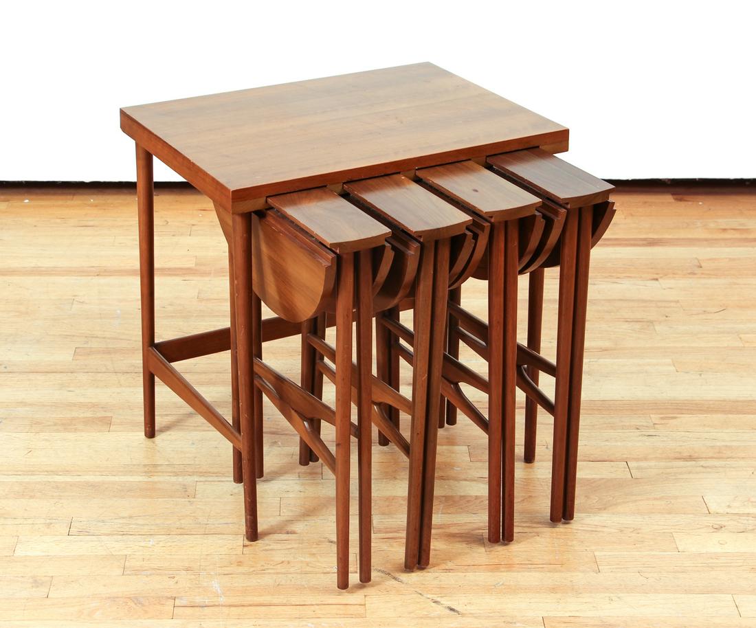 Bertha Schaefer for Singer Nesting tables (1 of 10)