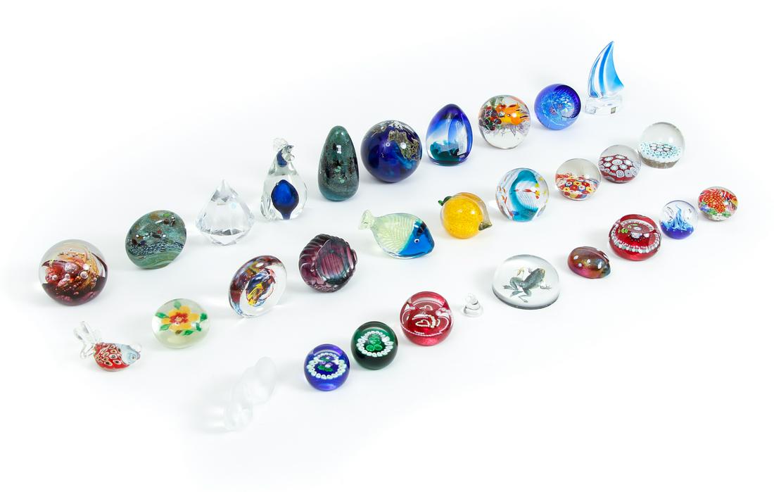 Lot 30 Glass Crystal Paperweights (1 of 11)