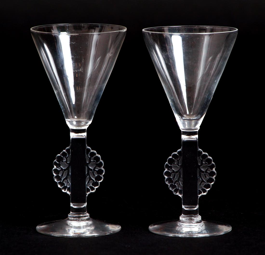 Pair of Lalique Wafter Stem Cordials (1 of 5)