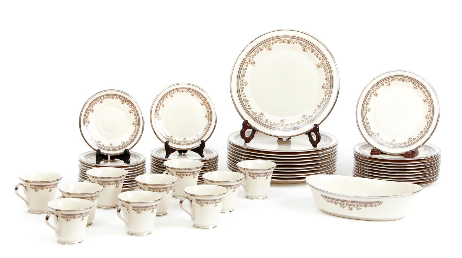 Lenox Lace Point Porcelain dish set (1 of 20)
