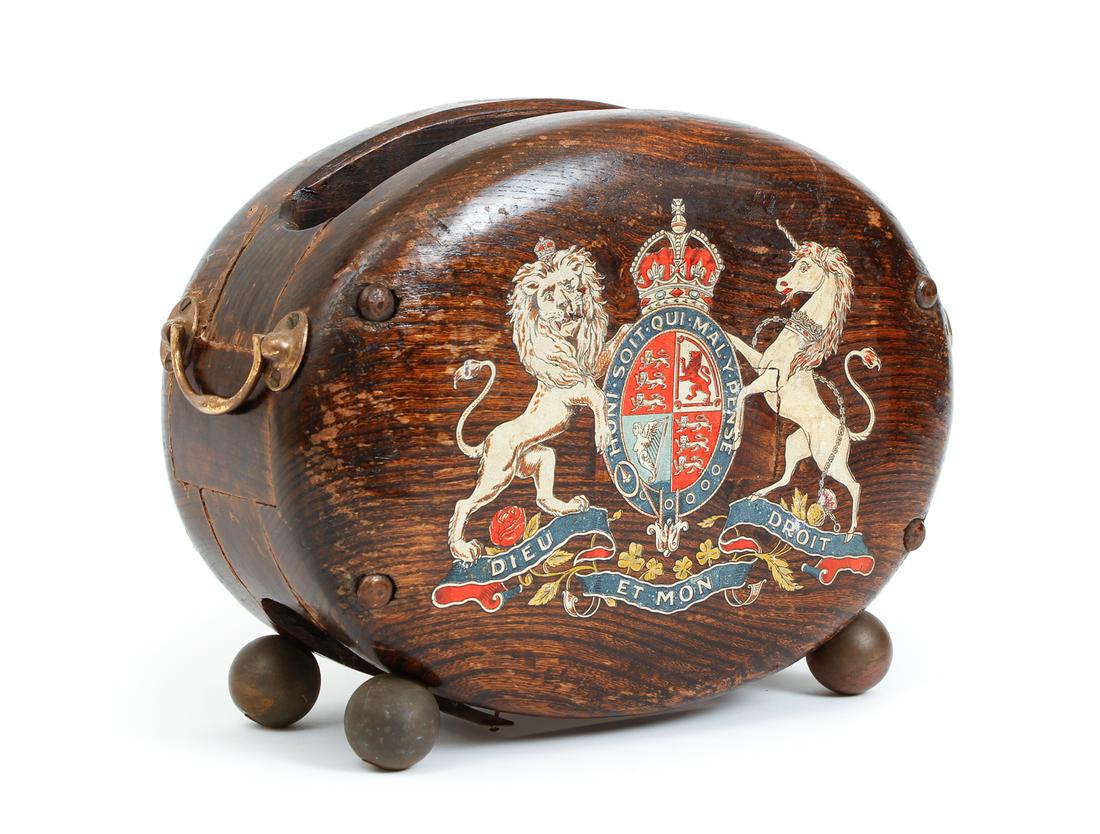 Block Pulley re-purposed as a dumbwaiter (1 of 9)