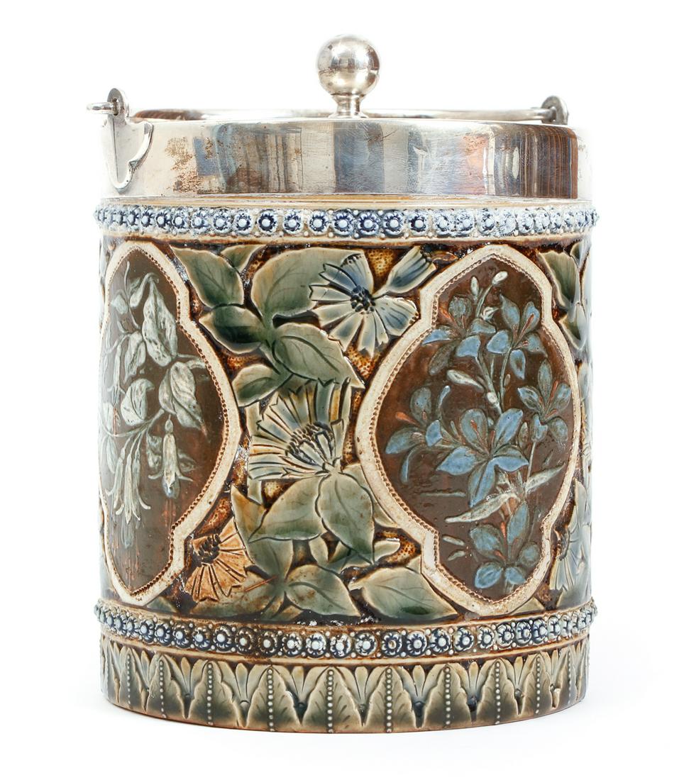 Doulton Lambeth Stoneware Biscuit Barrel (1 of 11)