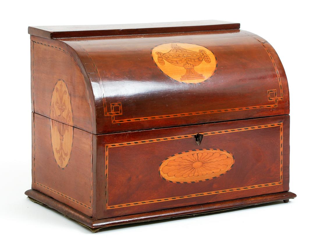 Victorian Mahogany Cased Tantalus 6 Decanters (1 of 10)