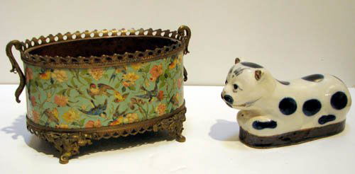 Tole painted jardiniere and ceramic Asian cat: Artist: Title: Tole painted jardiniere and ceramic Asian cat Medium: ceramic, painted metal Dimensions: 7 x 12 x 6 inches (planter); 7 x 10 x 3 inches (cat)