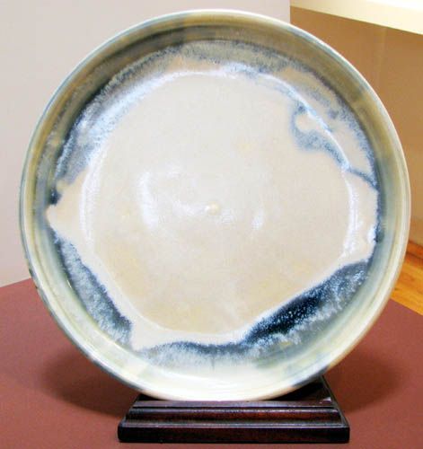 9 Ceramic Plates and 1 bowl by Klara Kaufman - 3