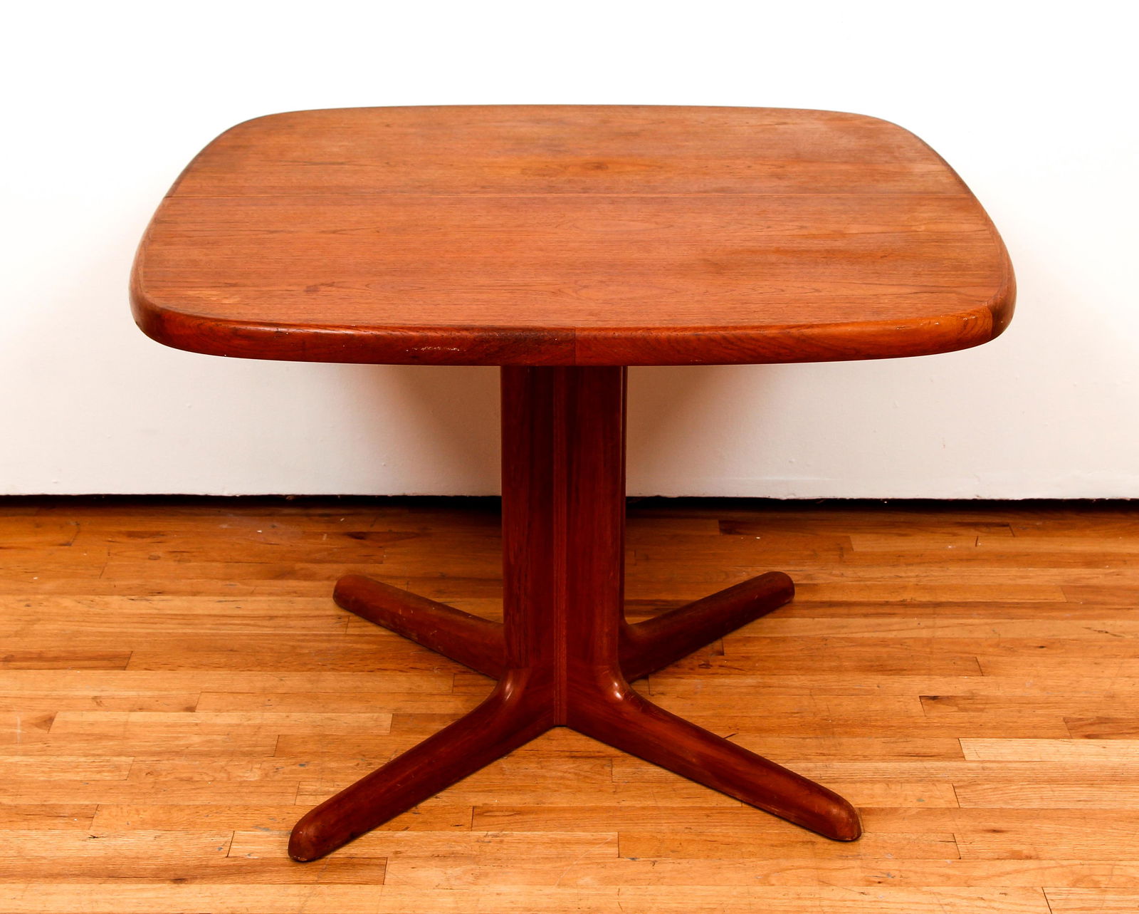 Skovby Mid-Century Danish Teak Dining Table (1 of 6)