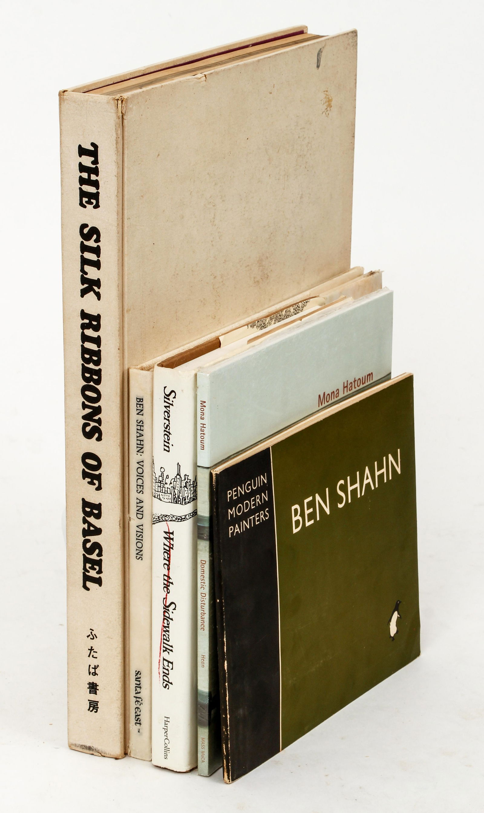 Lot 5 Art Illustrated Book Shahn Silk Ribbons Basel: Lot of 5 Art/Illustrated books: 1. The Silk Ribbons of Basel, c.1980, hardcover / 2. Ben Shahn (Penguin Modern Painters), 1947, softcover / 3. Ben Shahn: Voices and Visions, 1981, hardcover / 3. Mona