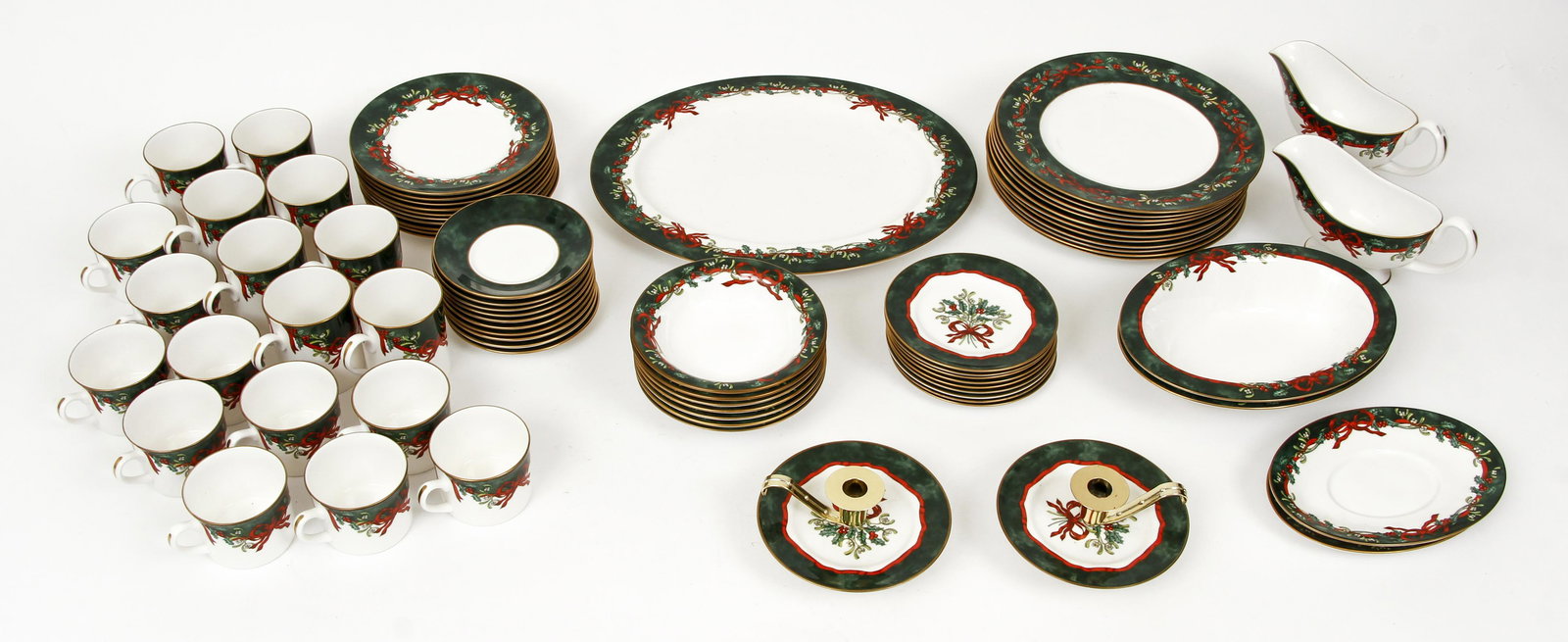 72pc Royal Worcester Holly Ribbons China (1 of 12)