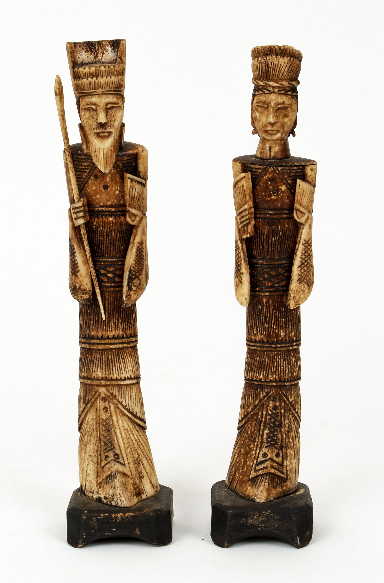 Pair Chinese Carved Bone King Queen Figures: Pair of Chinese carved bone statues of a King and Queen mounted to wooden base, King measures 12 inches tall.