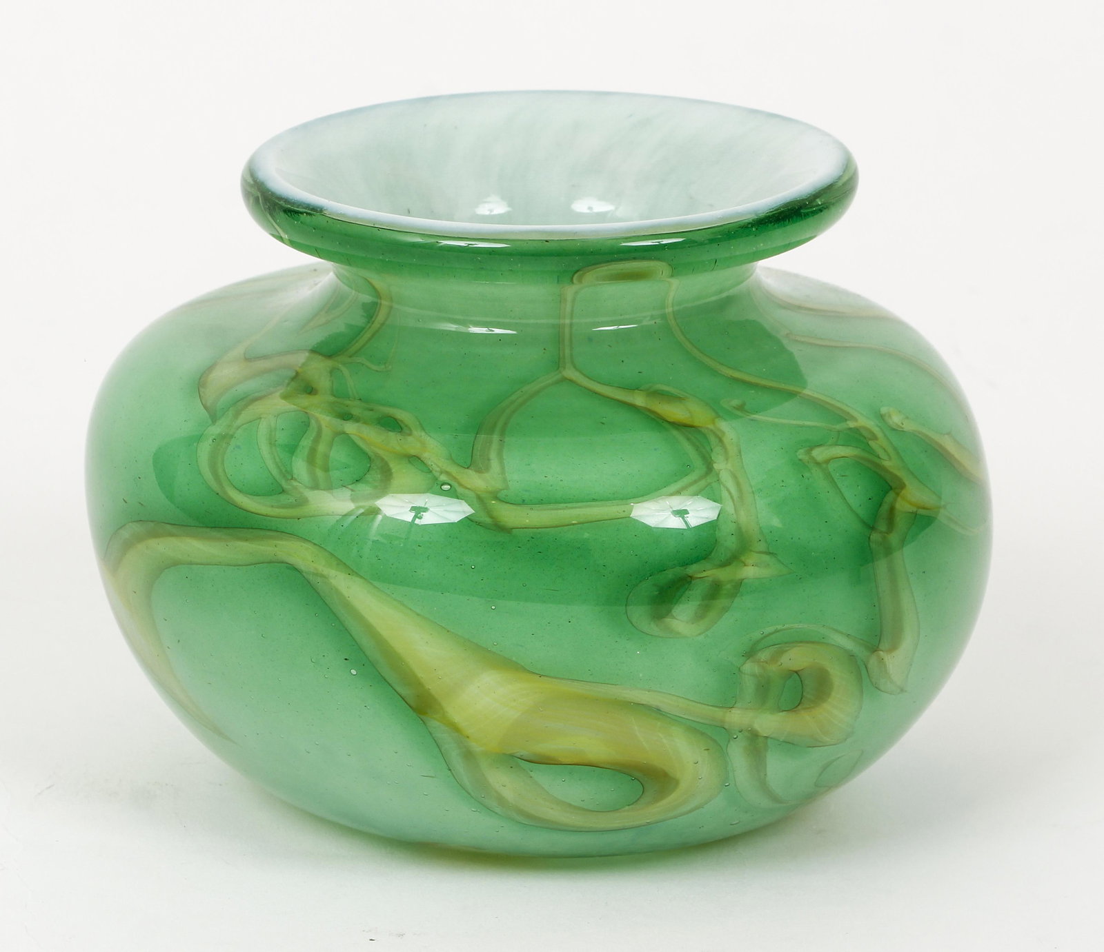 Italian Green Glass Vase Signed: Italian blown glass vase incised with signature on underside, 4.75 x 6 inches.