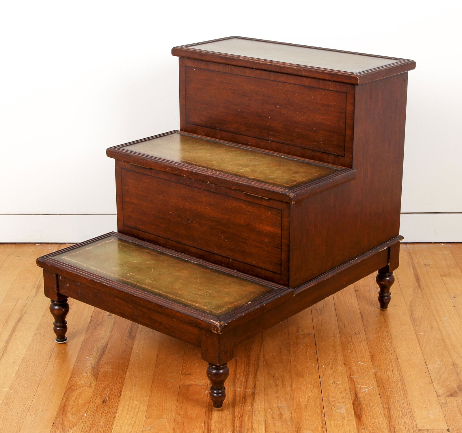 Regency Style Mahogany & Leather Bedsteps (1 of 7)