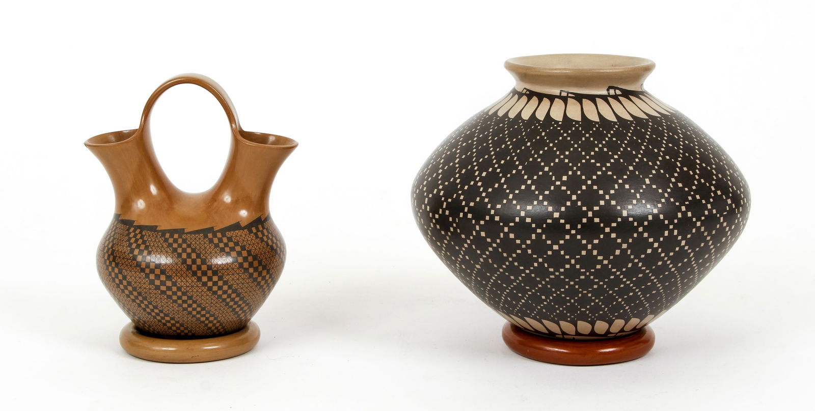 2 Mata Ortiz Pottery Vases Quezada and Olivas (1 of 8)