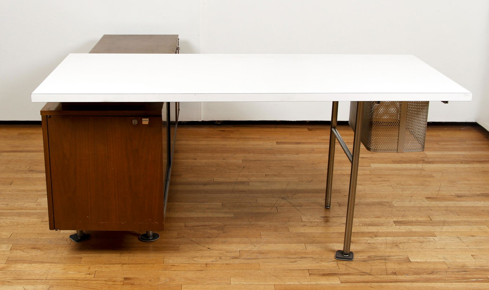 2 Piece L Shape Mid Century Office Desk (1 of 7)