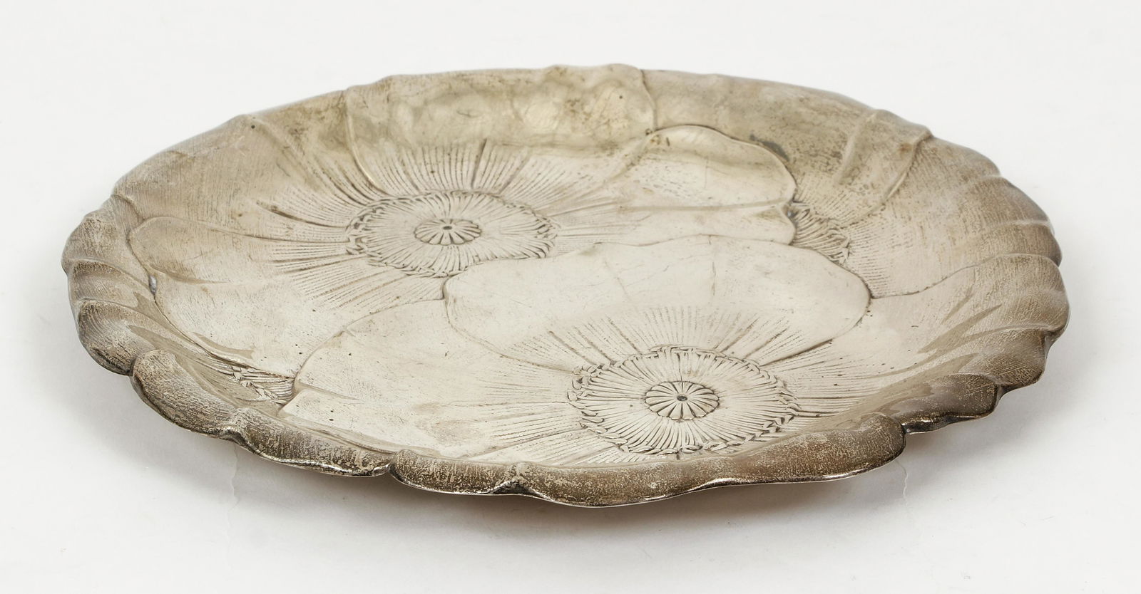 Wallace Sterling Silver bread plate (1 of 4)