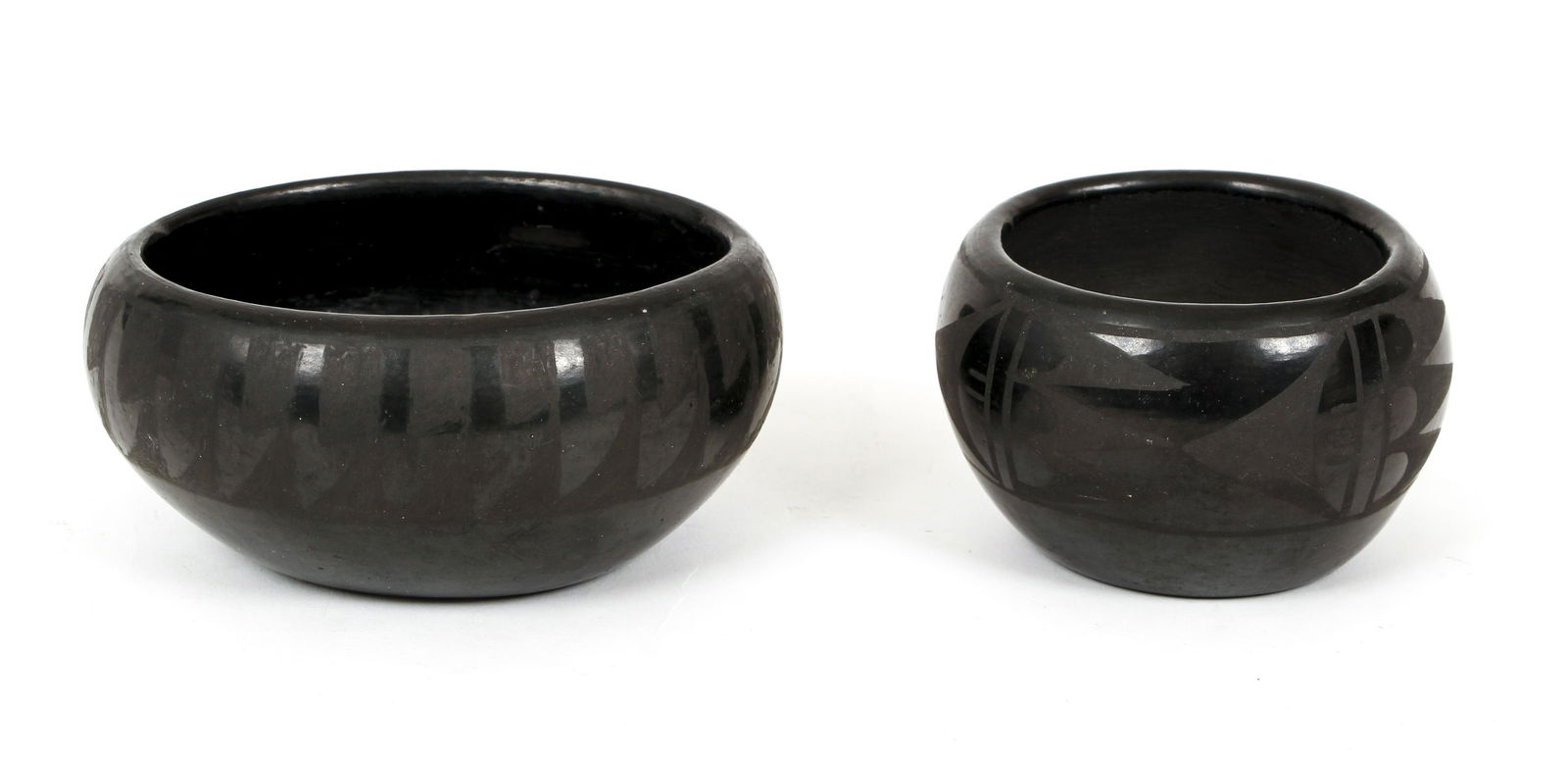 2 Signed Santa Clara Pottery Bowls (1 of 9)