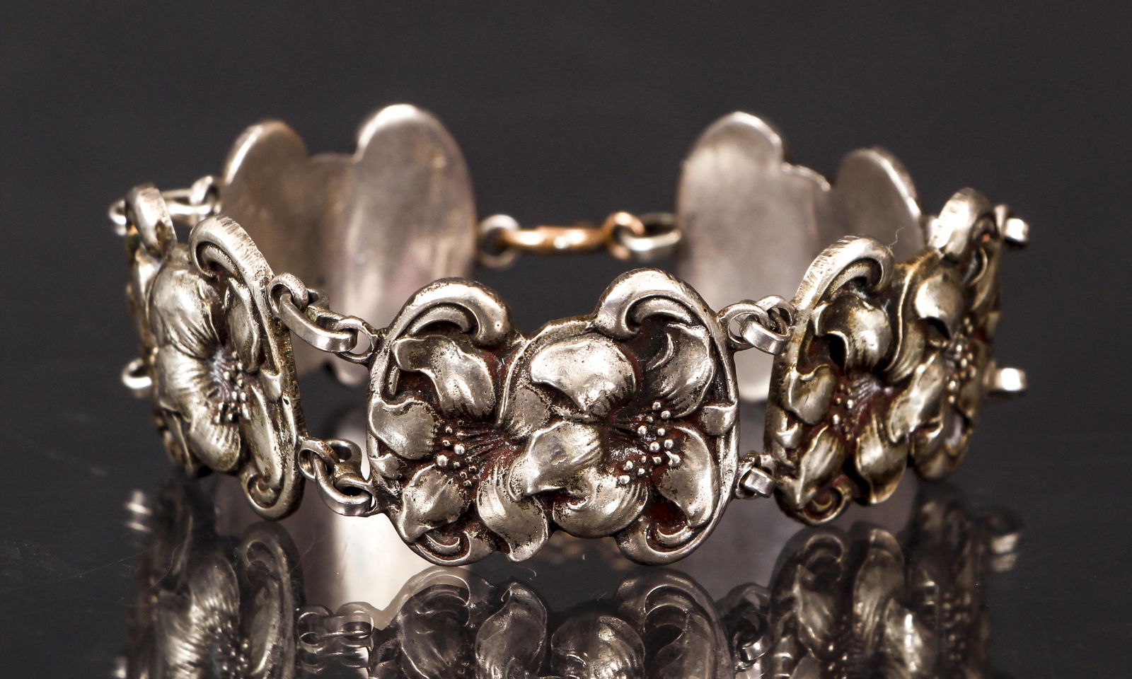 Black Starr and Gorham Sterling Floral Bracelet (1 of 5)