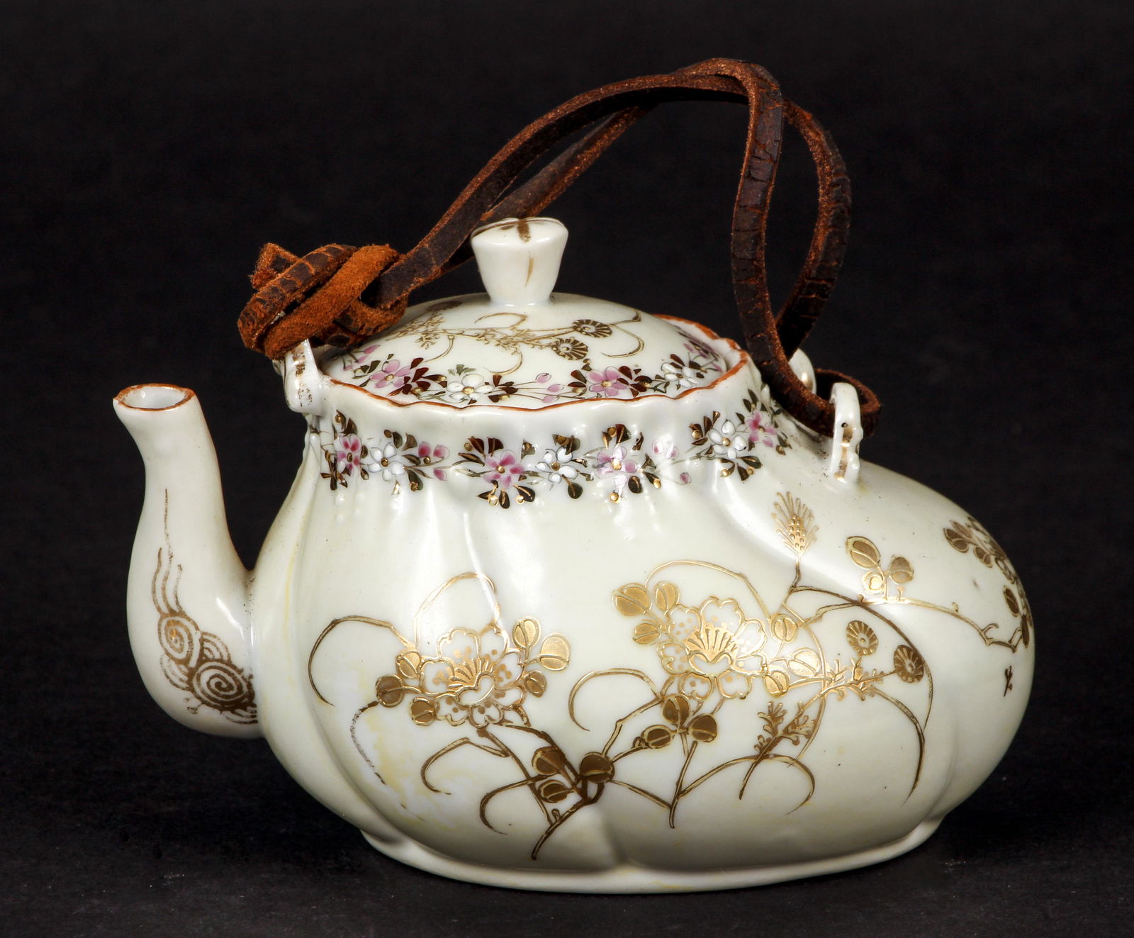 Small Japanese Teapot with Leather Handle (1 of 7)