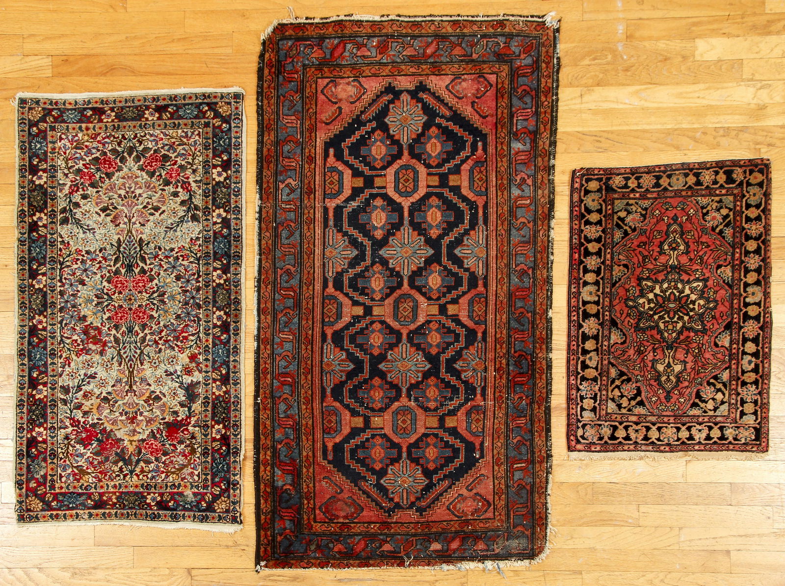 Lot of 3 vintage Persian Rugs (1 of 4)