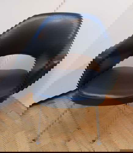 Eero Saarinen Office Chair for Knoll: Artist: Saarinen, Eero for Knoll Title: Office Chair Medium: leather and aluminum Dimensions: 31 x 25 x 19 inches