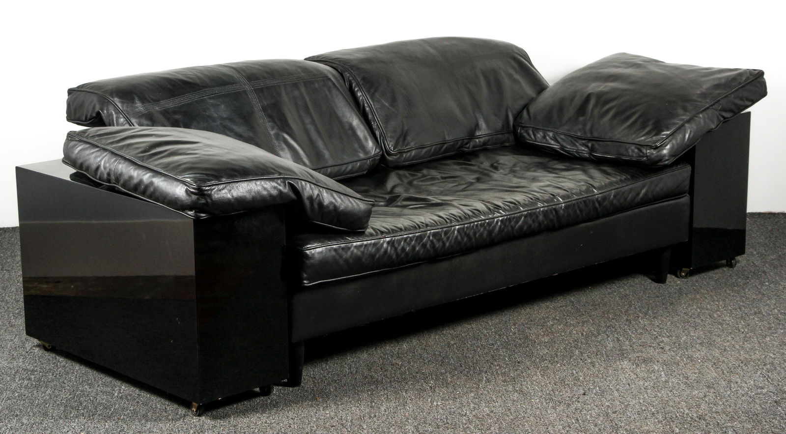 Eileen gray 2024 lota sofa
