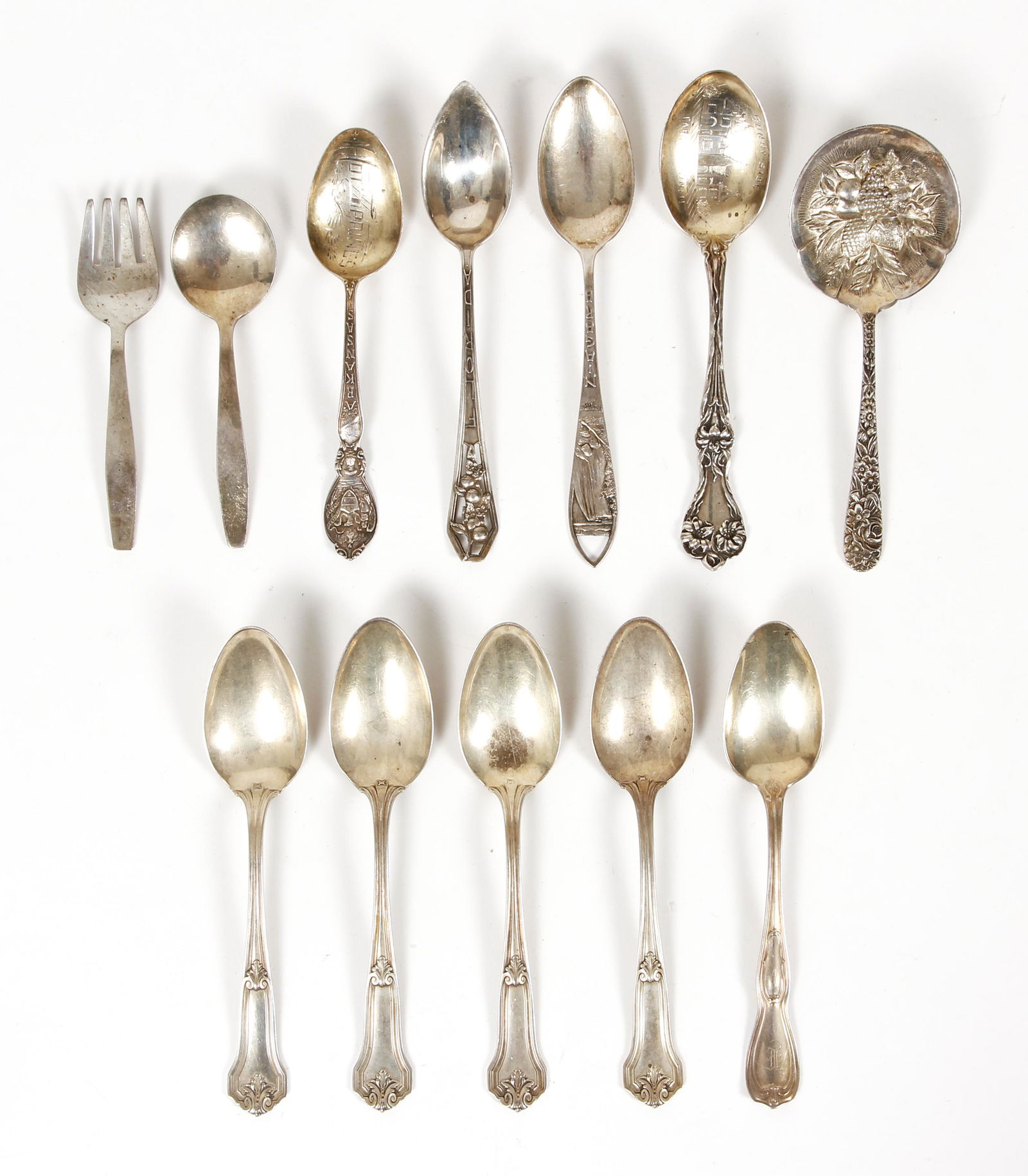 Lot of 11 sterling silver spoons and 1 fork 7.5 ozt (1 of 7)