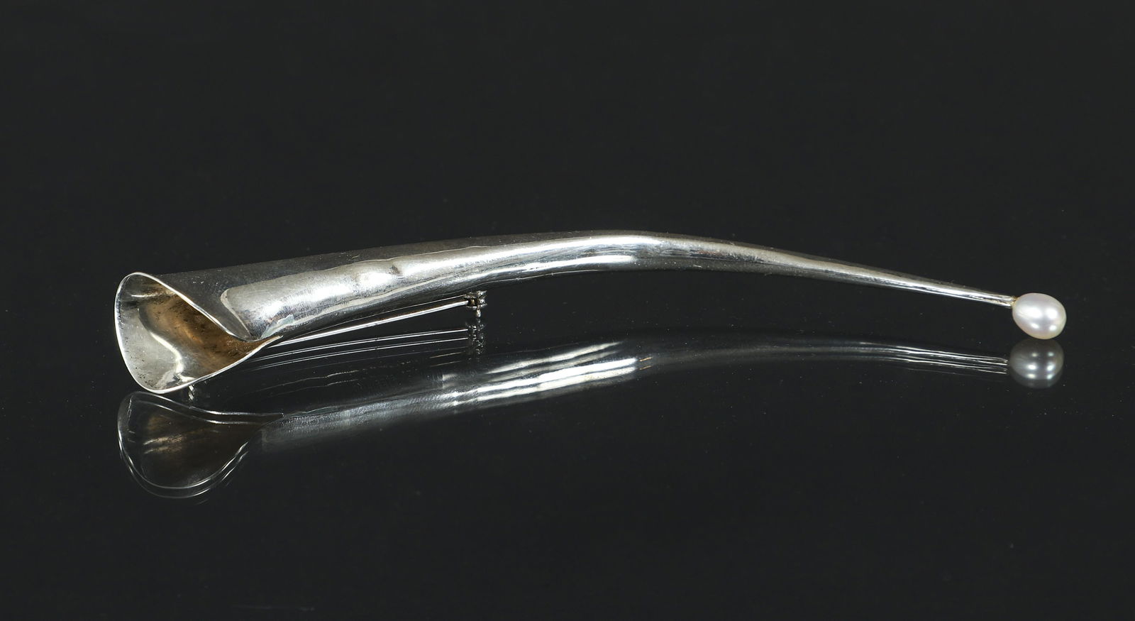 Betsy Fuller Sterling and Pearl Calla Lily Brooch (1 of 4)