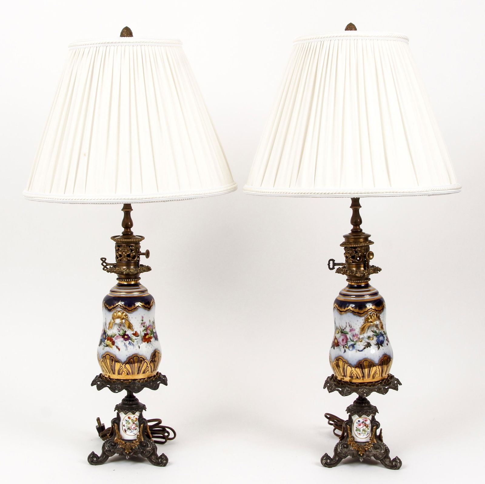 Pair of Old Paris decorated porcelain vases converted to Lamps (1 of 7)