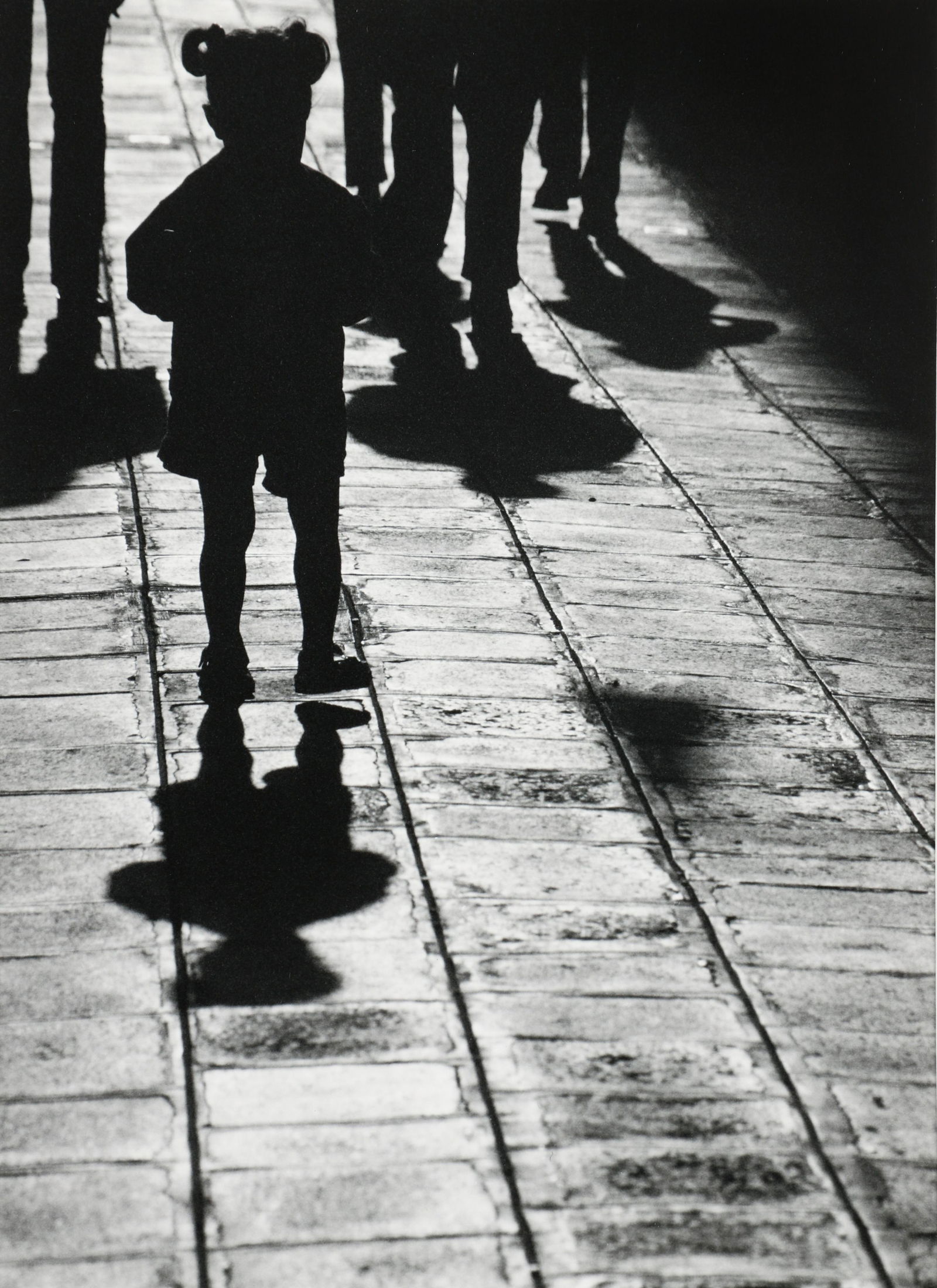 Glenn Olcerst Girl With Shadow Signed Photograph (1 of 4)