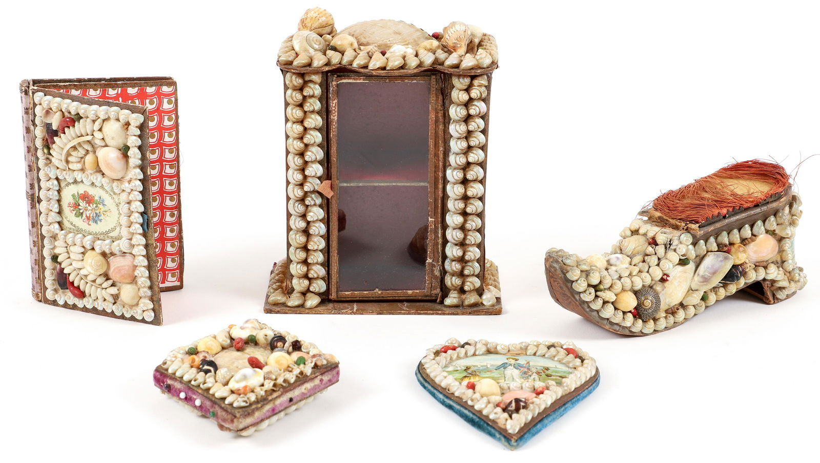 19th or Early 20th Century, 5 Sailor Valentine Folk Art Shell Objects (1 of 10)