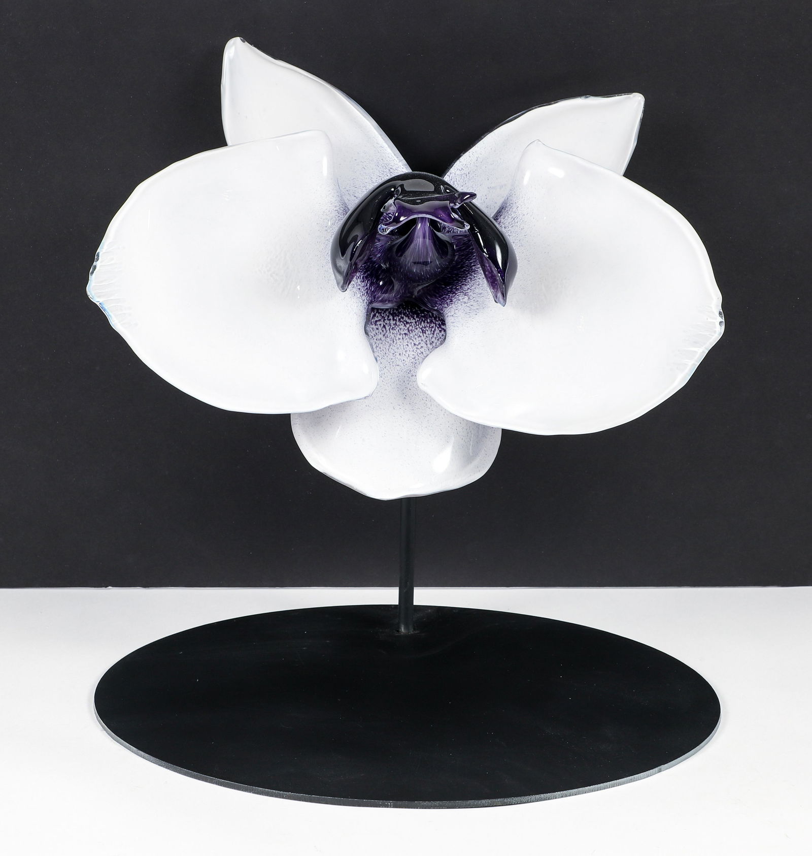 Jason Gamrath blown glass White Orchid on stand (1 of 5)