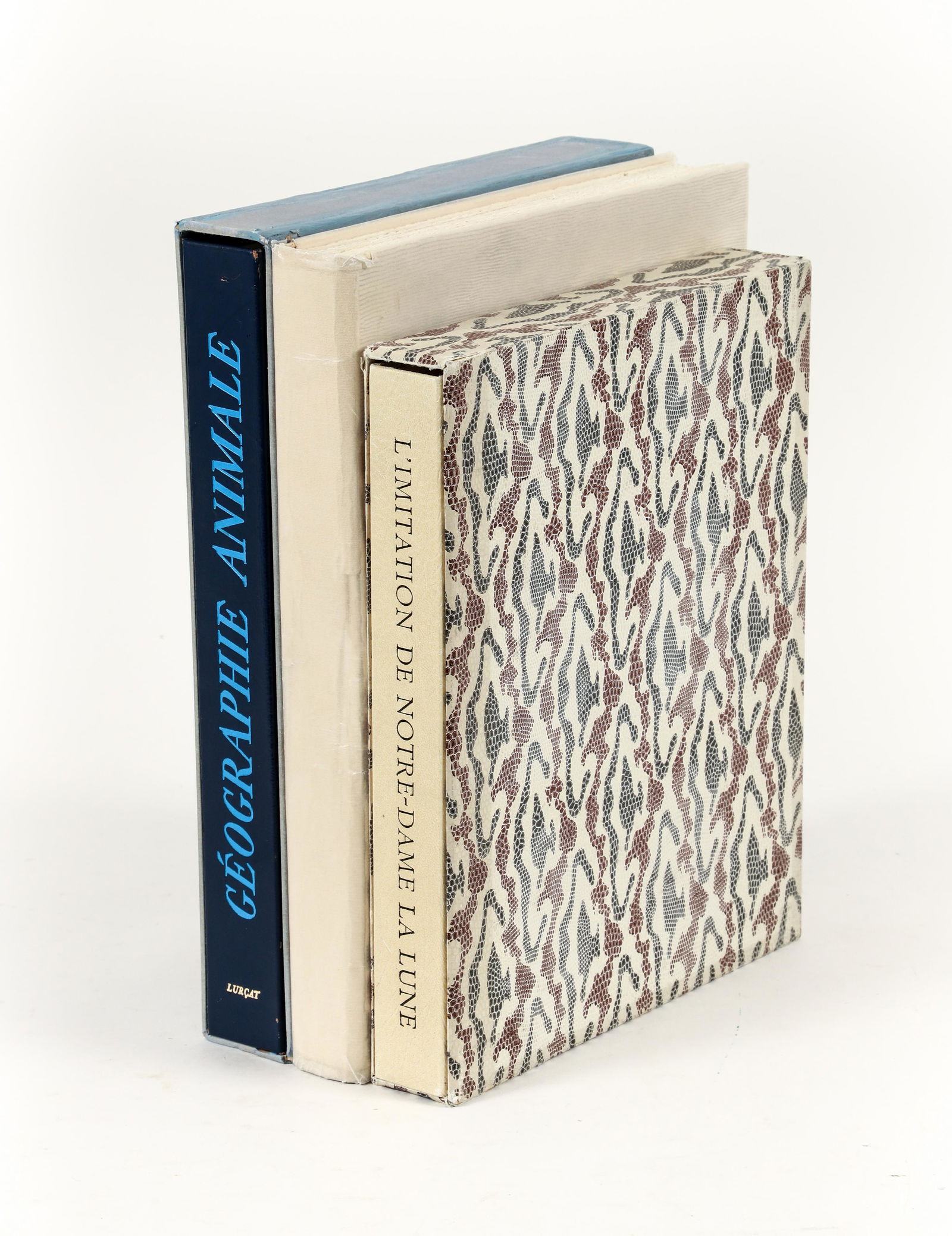 Lot 3 Limited Edition Illustrated French Portfolios (1 of 6)