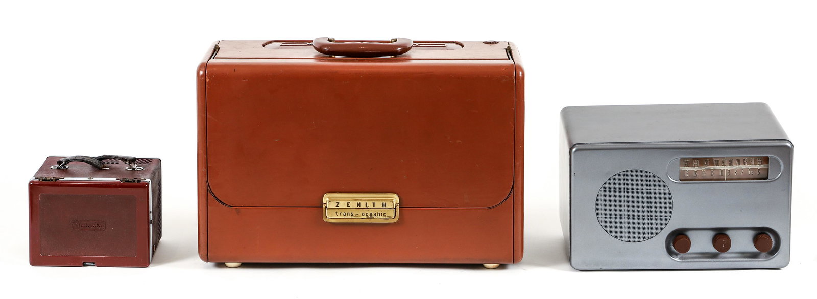 Group of 3 Radios Zenith, Motorola, Detrola  (1 of 10)