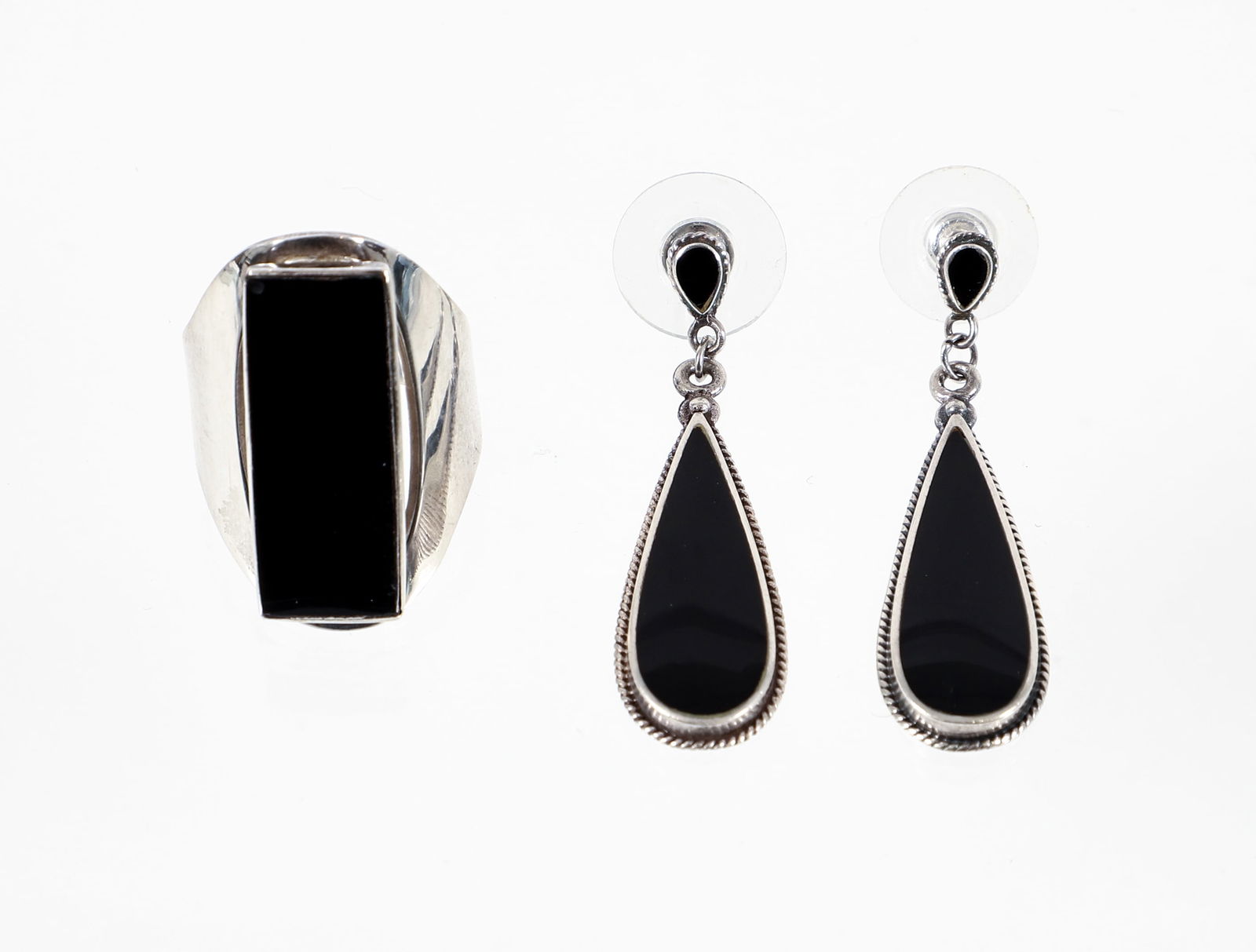 Silver Onyx Modern Jewelry (1 of 6)
