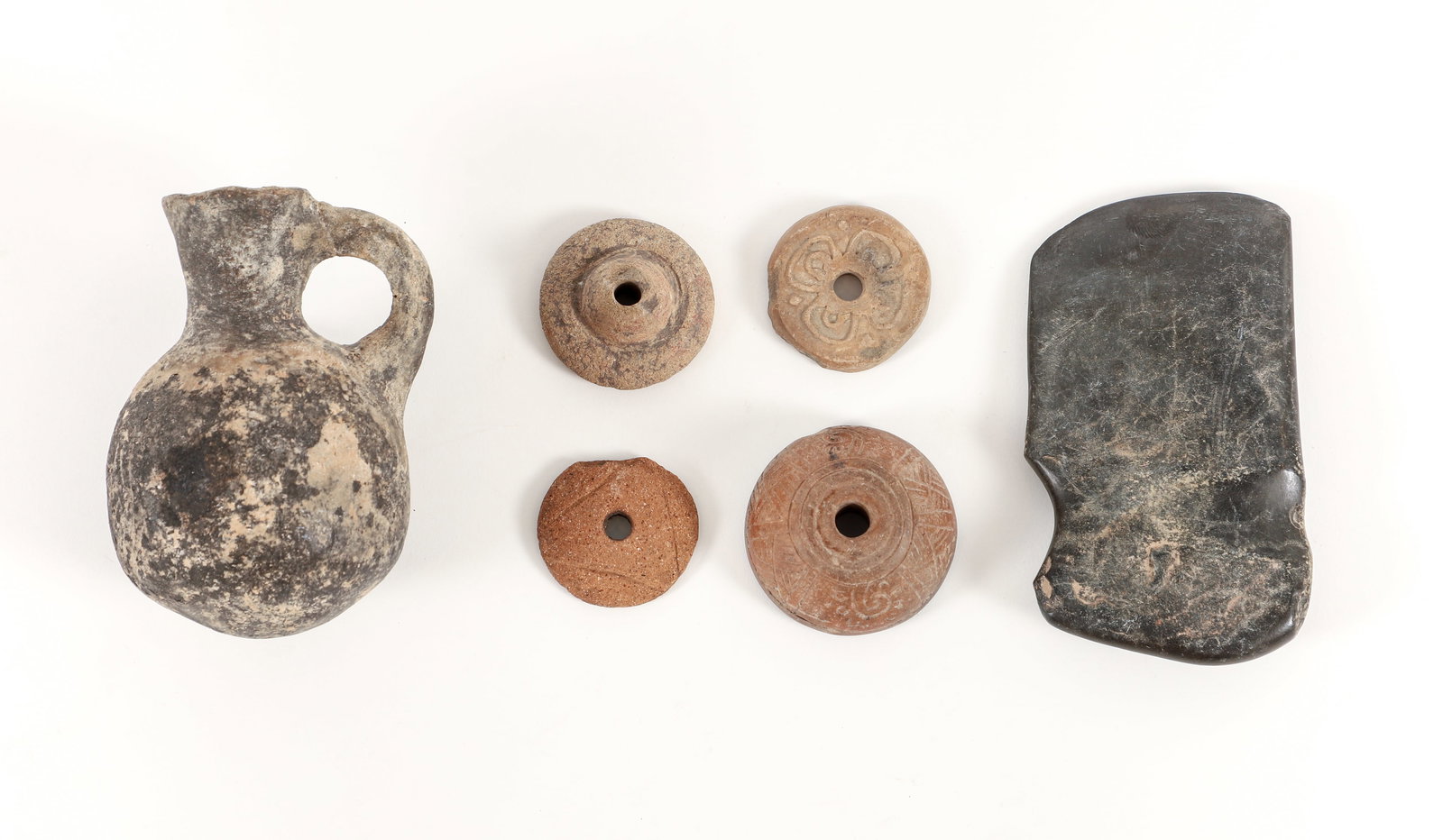 6 Pre-Aztec Assorted Objects Vessel Cylinder Seal and Stone Blade (1 of 9)