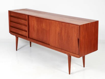 Gunni Omann Model 18 Danish MCM Teak Credenza: Gunni Omann for Omann Jun Mobelfabrik Danish Teak Credenza, Model 18, designed in 1963. Four drawers at left, the upper drawer lined in green felt with a sliding tray. Two sliding doors open to reveal