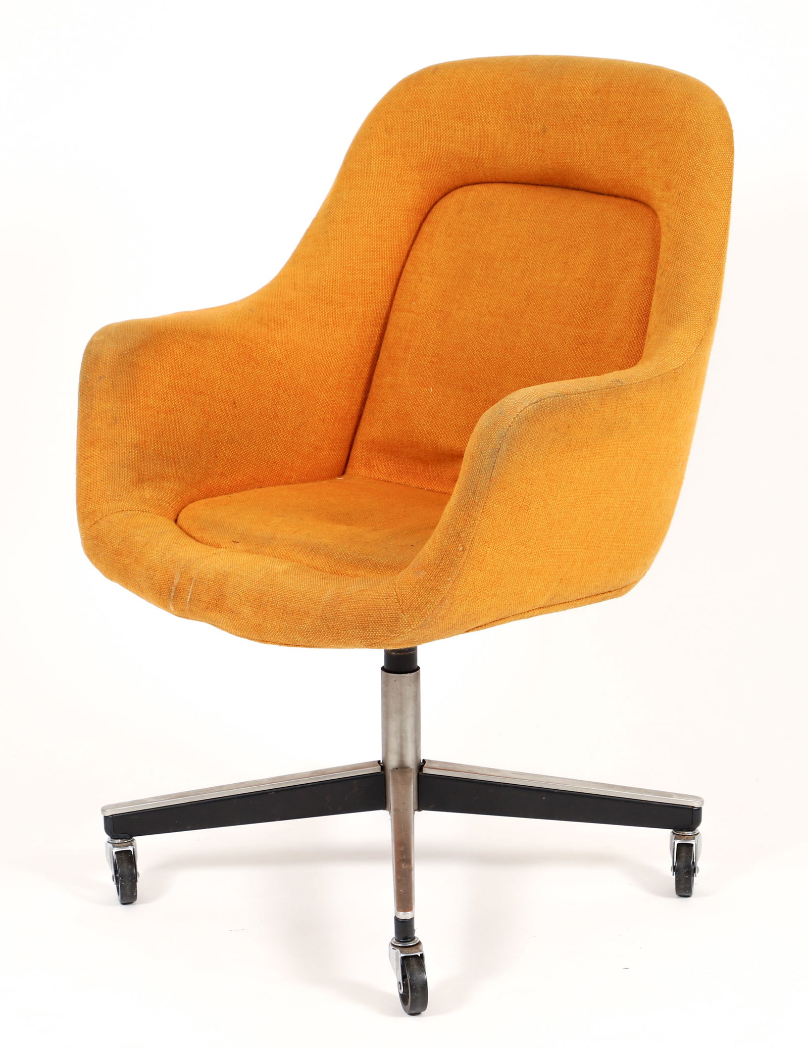 Max Pearson for Knoll Executive Chair (1 of 6)
