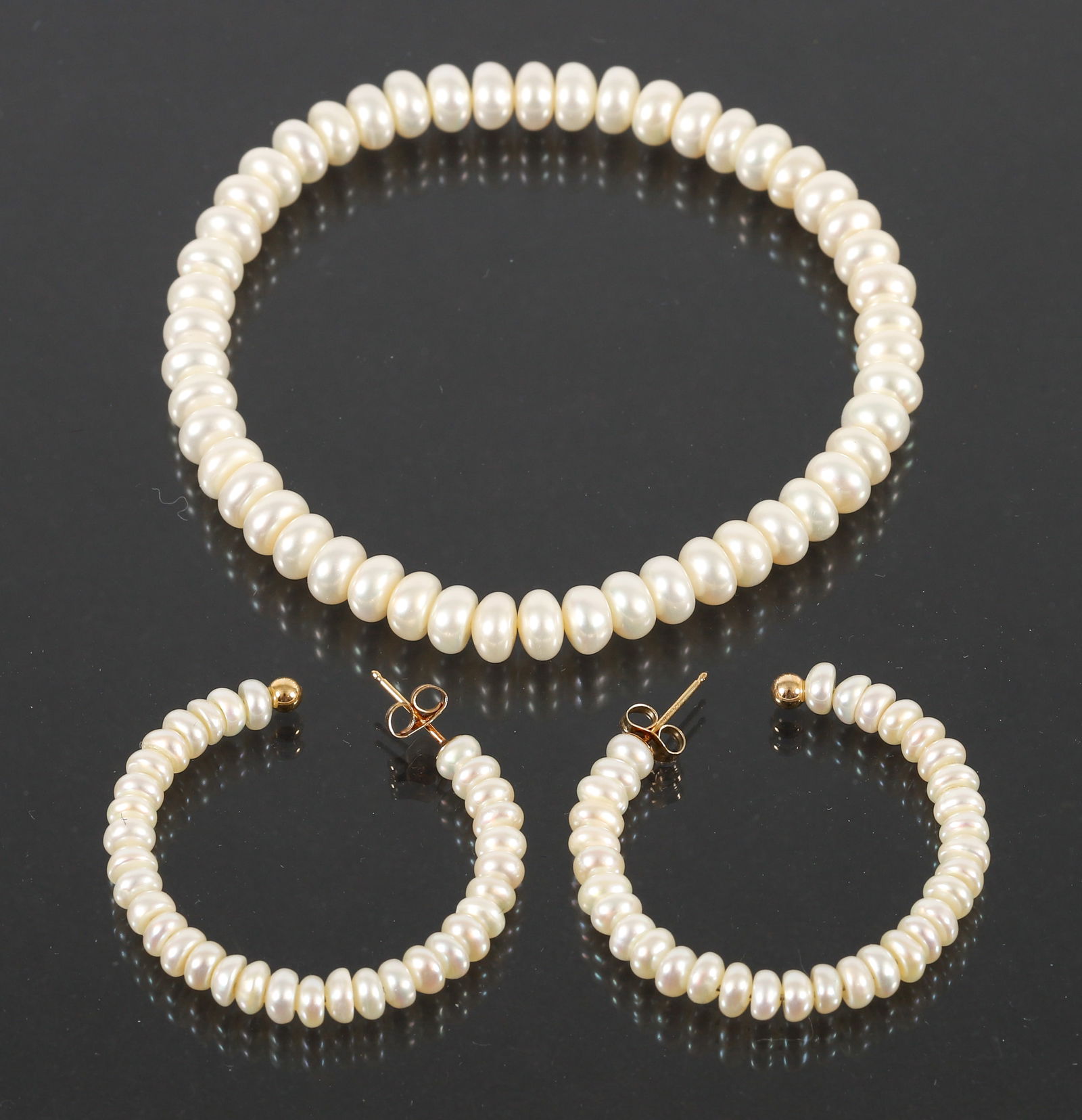 Honora Button Pearl Bracelet and Earrings (1 of 1)