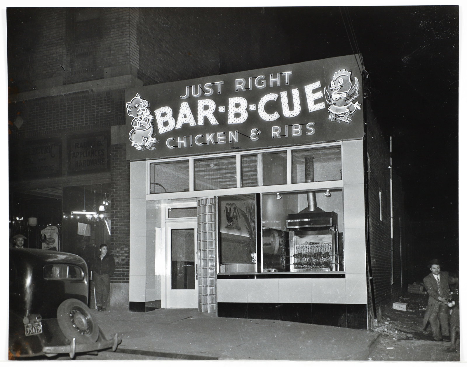 Teenie Harris 1944 photograph Just Right Bar B Cue at Night (1 of 1)
