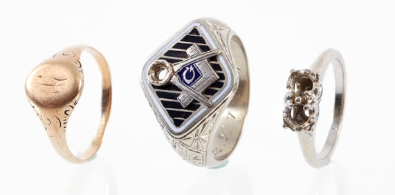 Lot of 3 rings, 14K Antique Masonic and Signet rings plus mounting