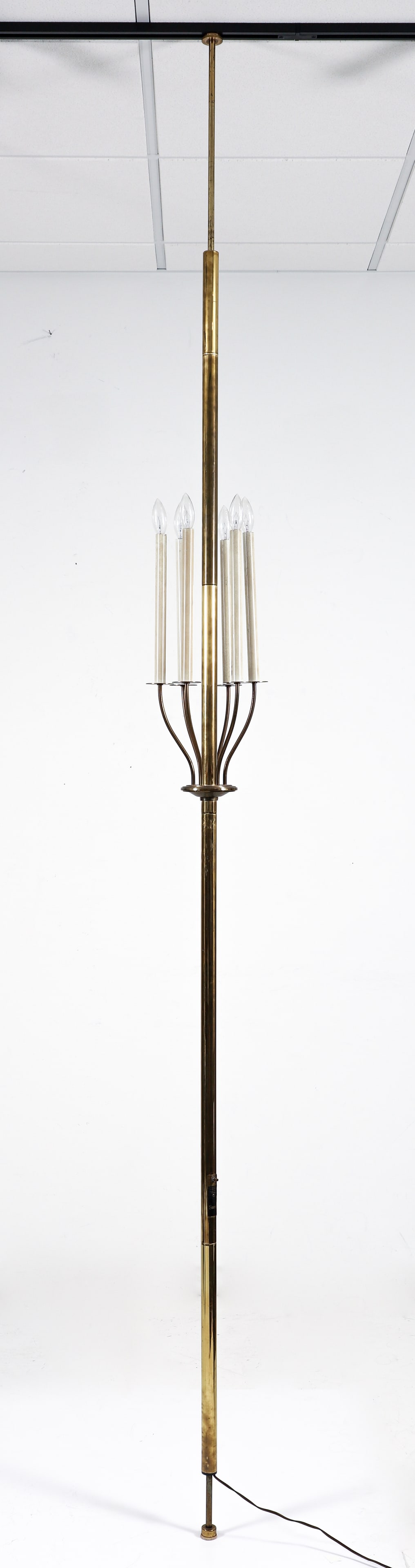 1950s Stiffel Brass Tension Pole Light (1 of 4)