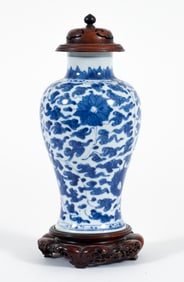 19th Century Chinese Blue and White Porcelain Vase