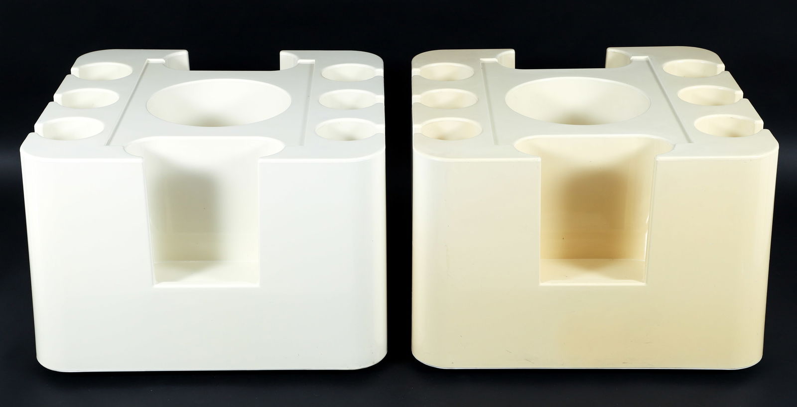 2 Sergio Mazza for Artemide Bacco Bar Carts: 2 Sergio Mazza for Artemide Bacco Bar Carts, Italian, 1970s. Molded white ABS plastic rolling bar carts with compartments for ice bucket, cups, bar utensils, and bottles. Four rubber and steel castors