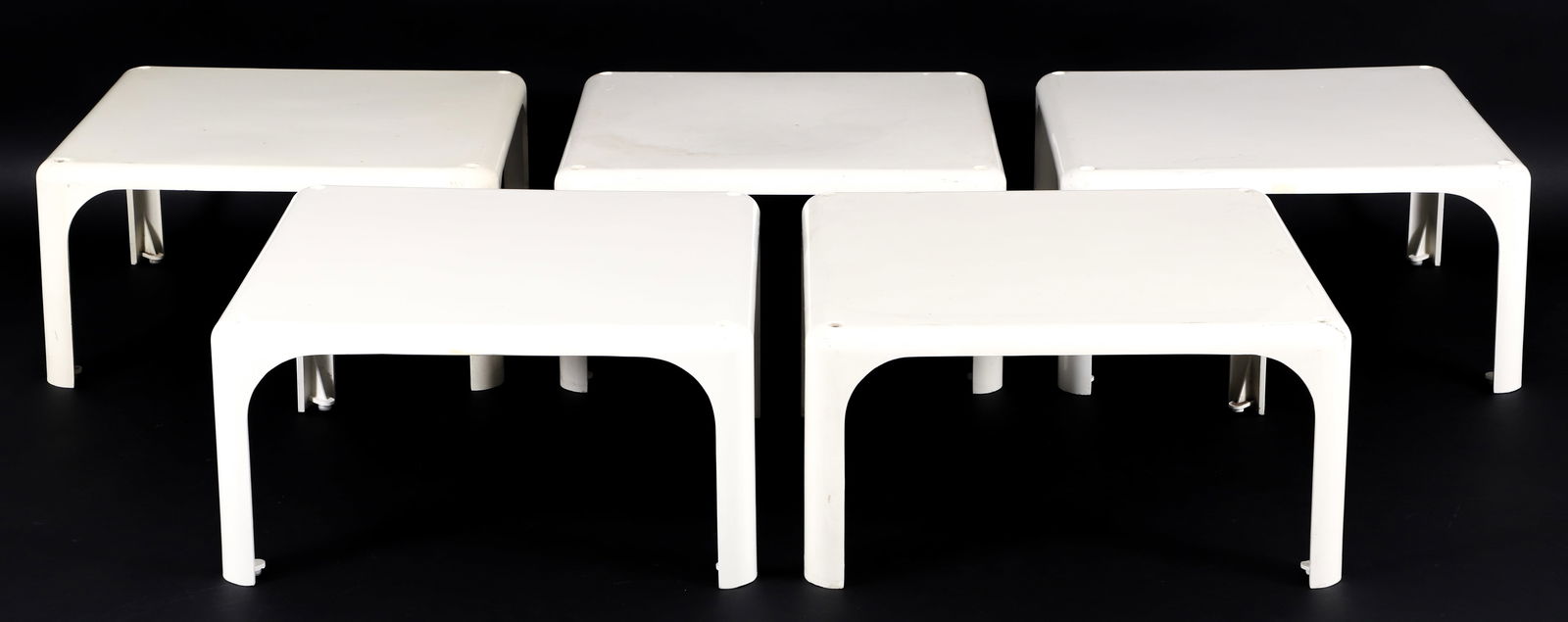 Set of 5 Vico Magistretti for Artemide Demetrio 45 Tables (1 of 4)