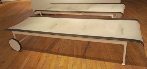 Pair of Richard Schultz aluminum & Mesh Chaise Lounges: Artist: Schultz, Richard Title: Pair Knoll powder coated aluminum and mesh chaise lounges. Medium: powder coated metal, webbed fabric Dimensions: 14 x 77 x 25.5 inches Signature: with stamp brand